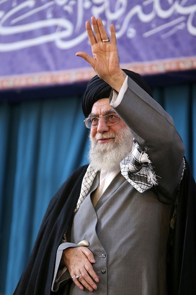 یک لحظه دیدار؛ یک عمر آرزو/ ختم صلواتی برای سلامتی رهبری