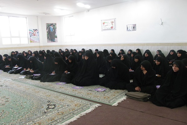 کارگاه آموزش نماز به نونهالان در زابل برپا شد