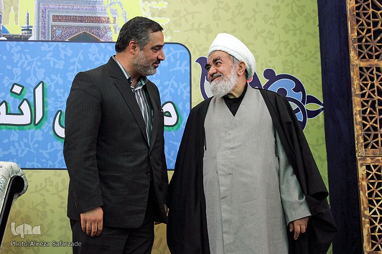 شریفی//نهمین اختتامیه جلسه مرکزی دارالقرآن و عترت علیبن موسیالرضا(ع) برگزار شد شریفی//نهمین اختتامیه جلسه مرکزی دارالقرآن و عترت علیبن موسیالرضا(ع) برگزار شد