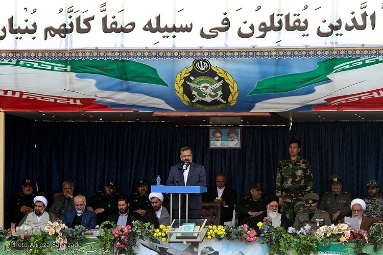 مانور اقتدار ارتش جمهوری اسلامی ایران در مشهد/
