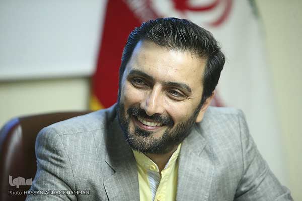 ////هنرمندی ماندگار است که با عتقادات مردمش همراه باشد / هنر مندان بی بند و بار نیستند