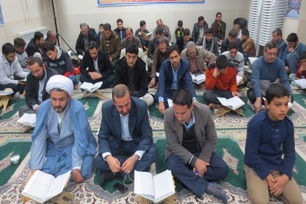 محفل انس با قرآن در مؤسسه مهدقرآن کریم و ولایت برگزار شد محفل انس با قرآن در مؤسسه مهدقرآن کریم و ولایت برگزار شد