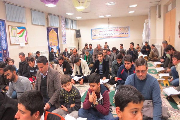 محفل انس با قرآن در مؤسسه مهدقرآن کریم و ولایت برگزار شد محفل انس با قرآن در مؤسسه مهدقرآن کریم و ولایت برگزار شد