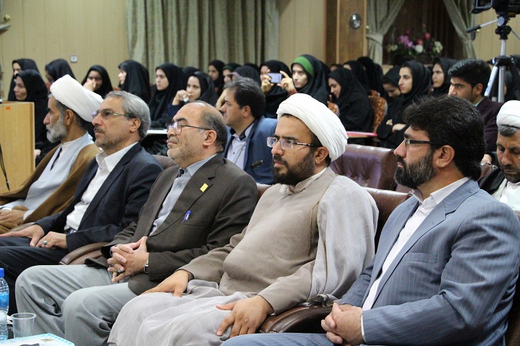 همایش گسترش فرهنگ نماز در دانشگاه فرهنگیان بیرجند