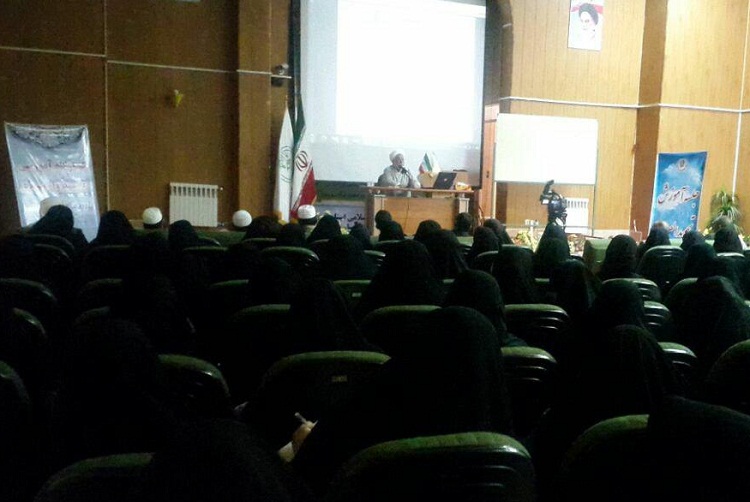 برپایی کارگاه آموزش تجوید الصلاة مصور در زاهدان + عکس