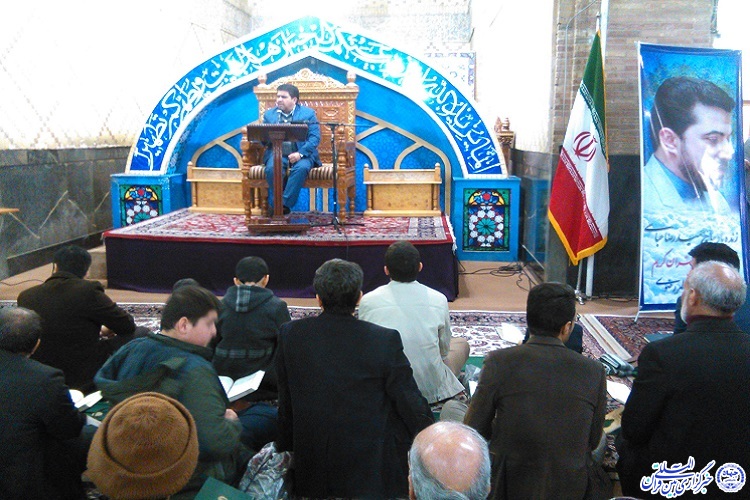محفل انس با قرآن حرم رضوی به یاد قاریان فقید قرآن محفل انس با قرآن حرم رضوی به یاد قاریان فقید قرآن