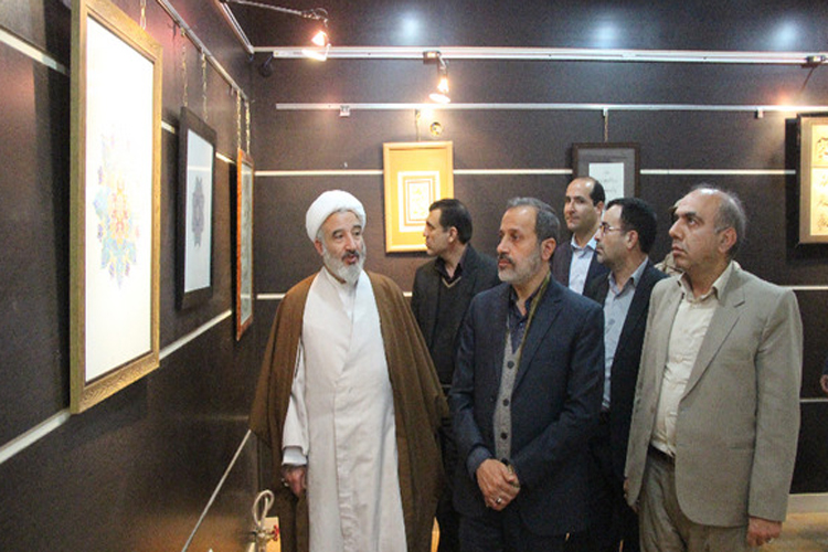 گزارش تصویری نمایشگاه جشنواره هنرهای تجسمی قرآن و عترت در کوهدشت