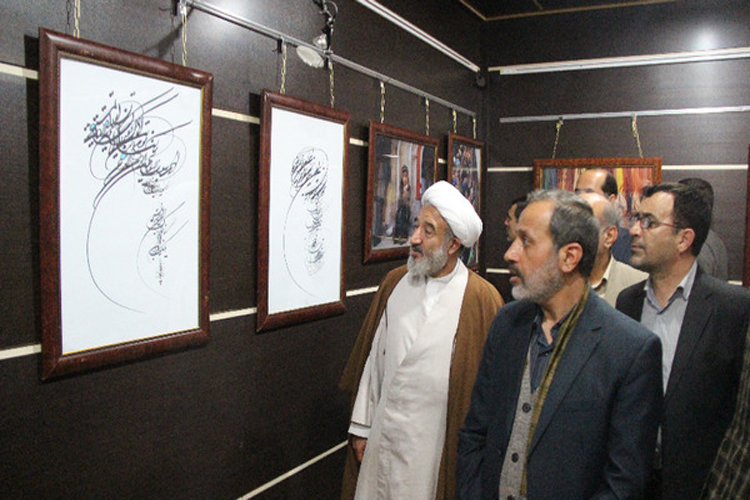 گزارش تصویری نمایشگاه جشنواره هنرهای تجسمی قرآن و عترت در کوهدشت