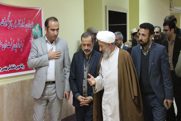 گزارش تصویری نمایشگاه جشنواره هنرهای تجسمی قرآن و عترت در کوهدشت