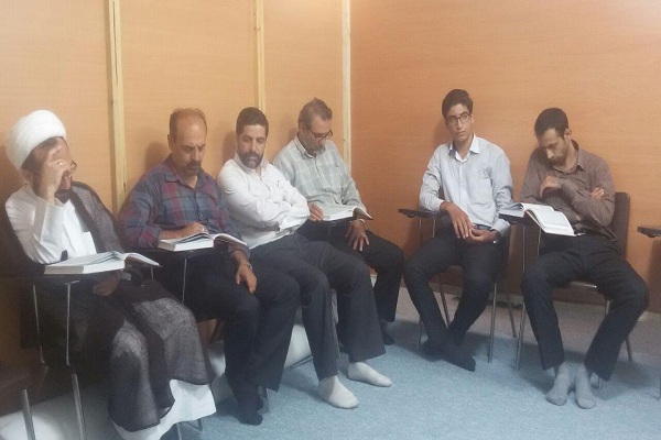 جلسات محوری آموزش قرائت و تفسیر قرآن کریم برگزار می‌شود