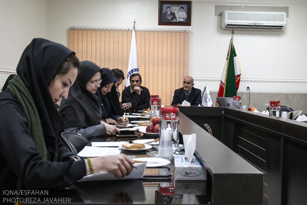 نشست خبری داستان کوتاه زاینده روددر معاونت فرهنگی جهاد دانشگاهی اصفهان برگزارشد.در این نشست رییس جهاد دانشگاهی واحد اصفهان اقای مراثی و معاونت فرهنگی جهاد اقای اسماعیلی ، و اصحاب فرهنگ و رسانه حضور داستند.