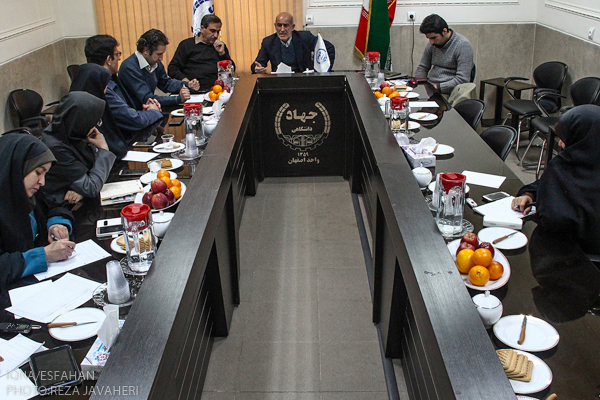 نشست خبری داستان کوتاه زاینده روددر معاونت فرهنگی جهاد دانشگاهی اصفهان برگزارشد.در این نشست رییس جهاد دانشگاهی واحد اصفهان اقای مراثی و معاونت فرهنگی جهاد اقای اسماعیلی ، و اصحاب فرهنگ و رسانه حضور داستند.