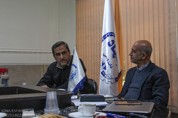 نشست خبری داستان کوتاه زاینده روددر معاونت فرهنگی جهاد دانشگاهی اصفهان برگزارشد.در این نشست رییس جهاد دانشگاهی واحد اصفهان اقای مراثی و معاونت فرهنگی جهاد اقای اسماعیلی ، و اصحاب فرهنگ و رسانه حضور داستند.