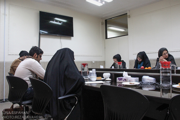 نشست خبری داستان کوتاه زاینده روددر معاونت فرهنگی جهاد دانشگاهی اصفهان برگزارشد.در این نشست رییس جهاد دانشگاهی واحد اصفهان اقای مراثی و معاونت فرهنگی جهاد اقای اسماعیلی ، و اصحاب فرهنگ و رسانه حضور داستند.