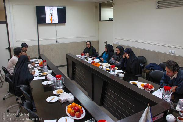 نشست خبری داستان کوتاه زاینده روددر معاونت فرهنگی جهاد دانشگاهی اصفهان برگزارشد.در این نشست رییس جهاد دانشگاهی واحد اصفهان اقای مراثی و معاونت فرهنگی جهاد اقای اسماعیلی ، و اصحاب فرهنگ و رسانه حضور داستند.