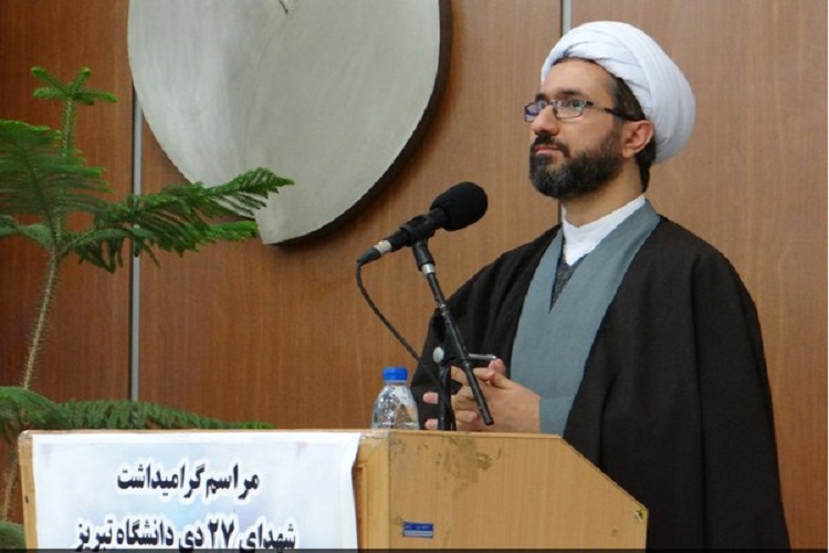 گزارش ایکنا از مراسم بزرگداشت شهدای ۲۷ دی بمباران دانشگاه تبریز