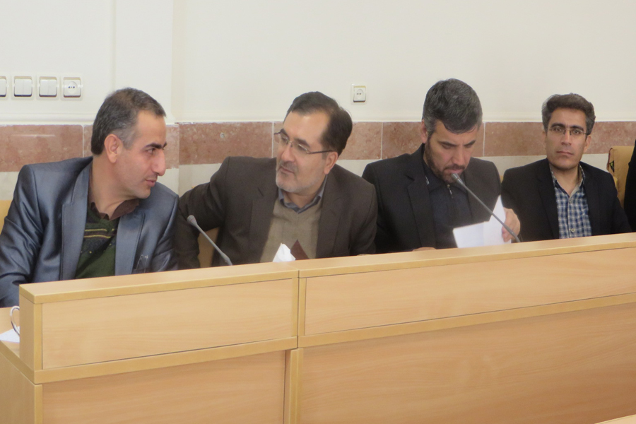 تشکیل 4 کمیته در شورای زکات لرستان تشکیل 4 کمیته در شورای زکات لرستان