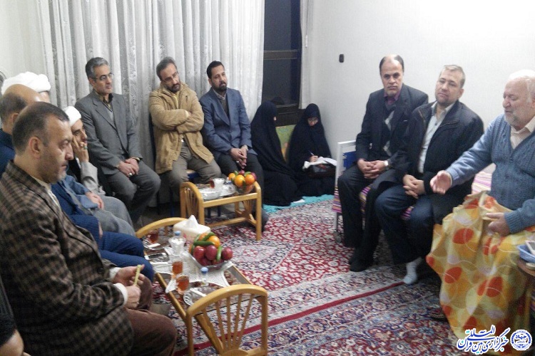 عیادت از پیشکسوت قرآن کریم با حضور جامعه قرآنی مشهد