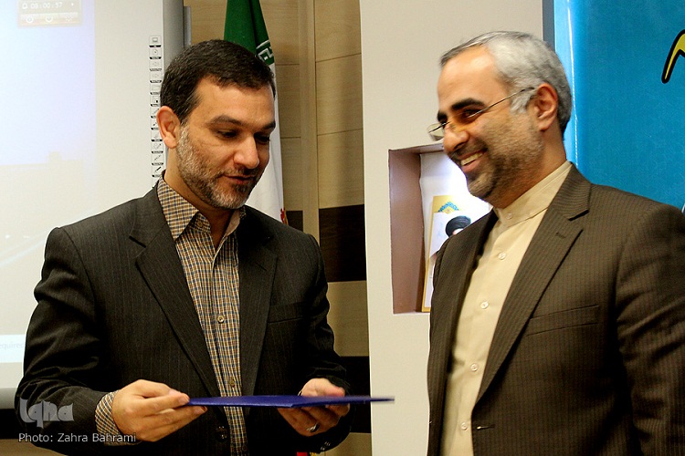 علی اکبر احمدی سرپرست کتابخانه‌های عمومی استان مرکزی شد+عکس