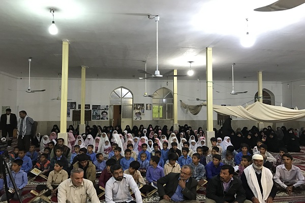 استقبال با شکوه روستائیان از گروه قرآنی اعزامی به هرمزگان