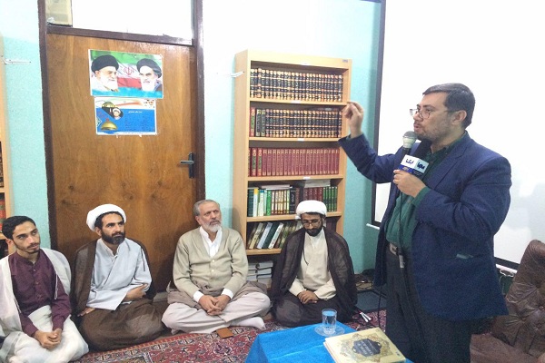 طلاب حوزوی اولین میزبان کاروان قرآنی اعزامی به هرمزگان طلاب حوزوی اولین میزبان کاروان قرآنی اعزامی به هرمزگان