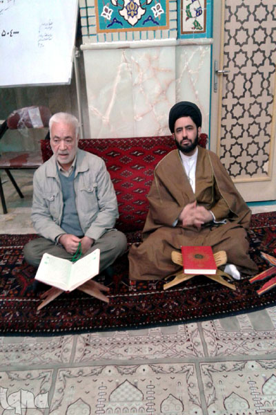 محفل قرآنی در مسجد امام علی(ع) غرب تهران محفل قرآنی در مسجد امام علی(ع) غرب تهران