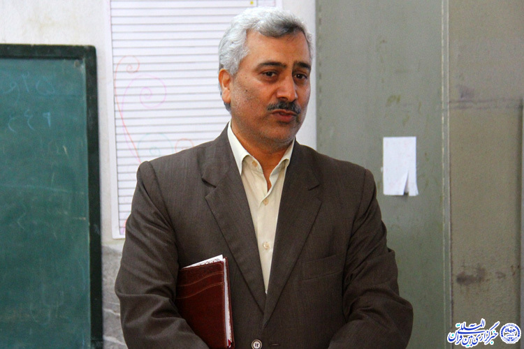 کسب رتبه اول استان یزد در شناسایی اولیای بیسواد دانش آموزان