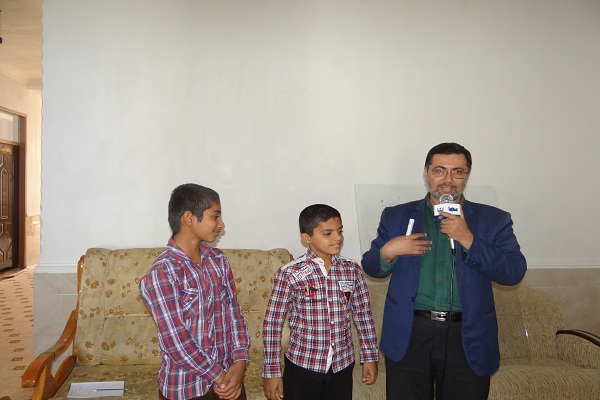 در حال عکس گذاری////حضور مربیان قرآن روستاهای بشاگرد در دوره فشرده آموزشی / اشتیاقی که تمامی ندارد در حال عکس گذاری////حضور مربیان قرآن روستاهای بشاگرد در دوره فشرده آموزشی / اشتیاقی که تمامی ندارد