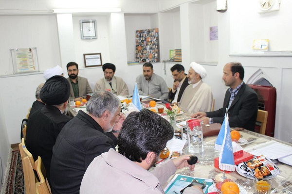 دومین جلسه هیئت مدیره اتحادیه مؤسسات قرآنی اصفهان برگزار شد دومین جلسه هیئت مدیره اتحادیه مؤسسات قرآنی اصفهان برگزار شد