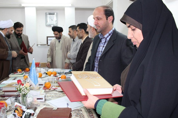 دومین جلسه هیئت مدیره اتحادیه مؤسسات قرآنی اصفهان برگزار شد دومین جلسه هیئت مدیره اتحادیه مؤسسات قرآنی اصفهان برگزار شد