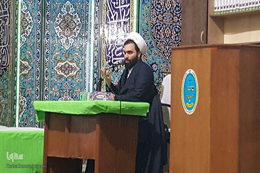محفل انس با قرآن در پایگاه هوا نیروز مشهد برپا شد محفل انس با قرآن در پایگاه هوا نیروز مشهد برپا شد