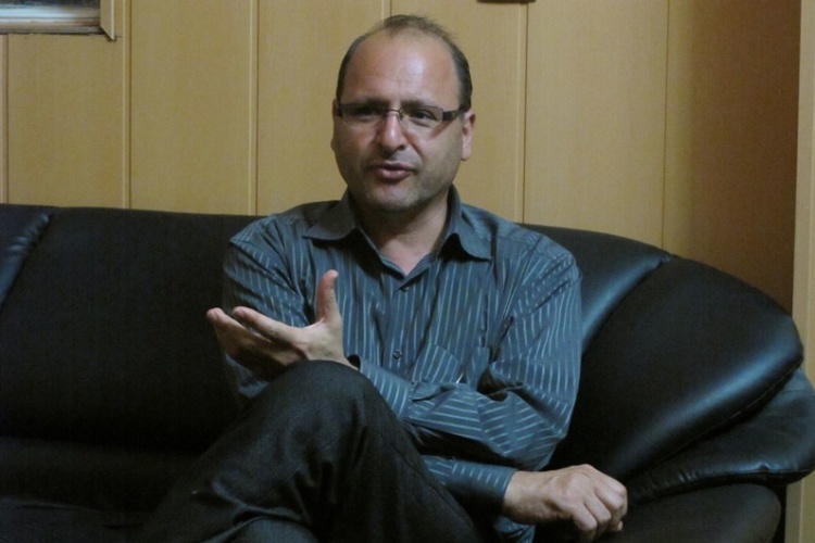 احمد بخشایش اردستانی، استاد علوم سیاسی دانشگاه 