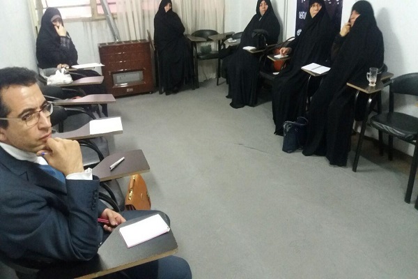 چهارمین جلسه هم‌اندیشی مؤسسات قرآنی شهرستان فردیس برگزار شد