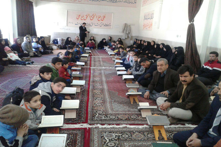 برگزاری محفل انس با قرآن در دانشگاه سماء خرم‌آباد