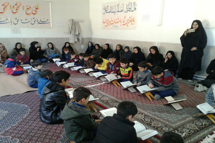 برگزاری محفل انس با قرآن در دانشگاه سماء خرم‌آباد