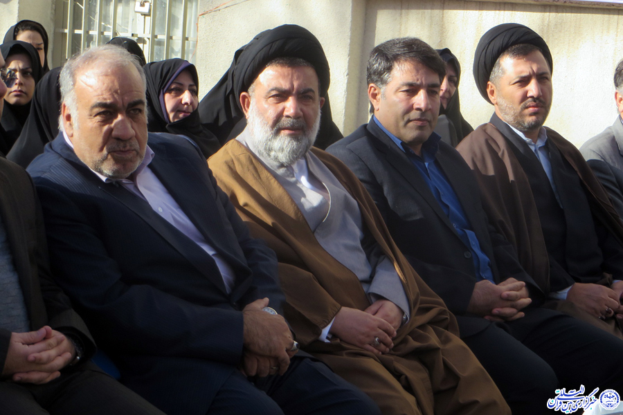 گزارش تصویری نواخته شدن «زنگ انقلاب» در خرم‌آباد
