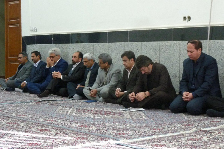 نشست ستاد گرامیداشت دهه فجر در زابل برگزار شد + عکس