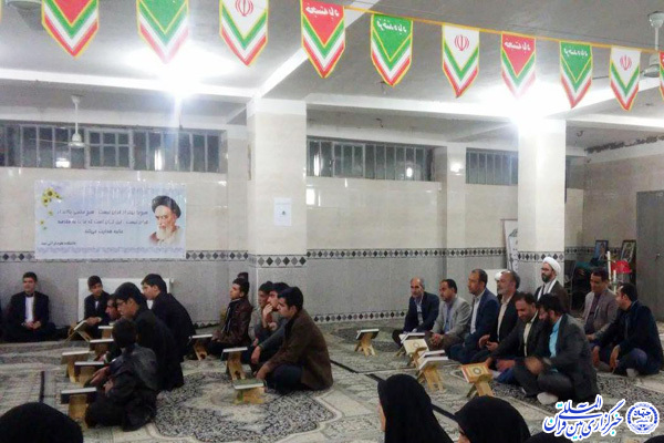 برگزاری محفل «انس با قرآن» در دانشکده علوم قرآنی میبد+عکس