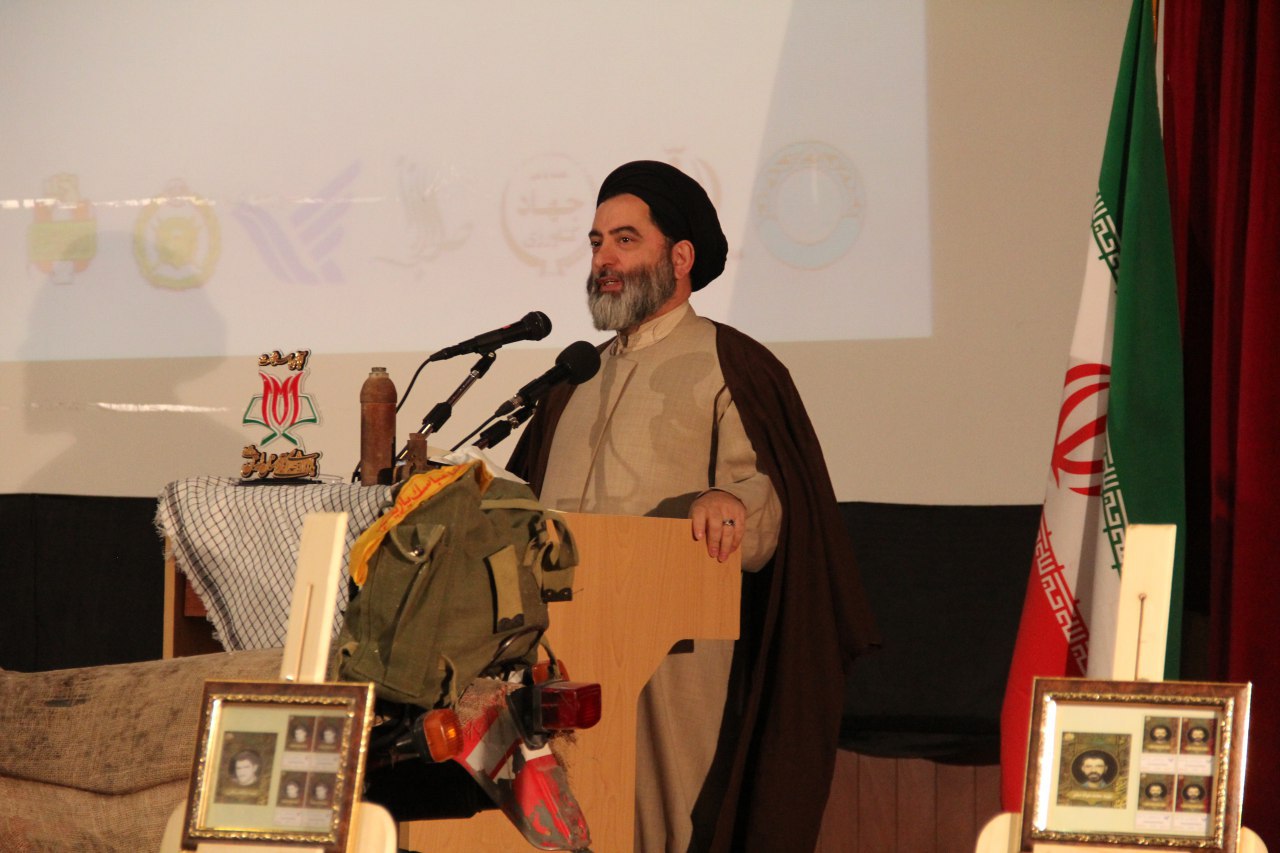 گزارش تصویری یادواره شهدای قرآنی لرستان