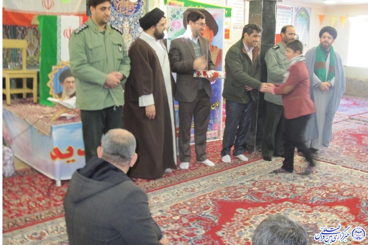 برپایی محفل انس با قرآن کریم در دالاهو
