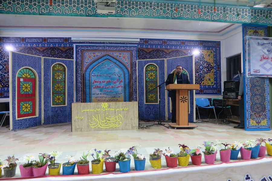گزارش تصویری مسابقات قرآن دانش‌آموزی خرم‌آباد