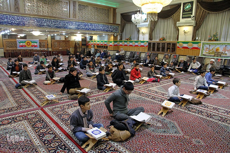 مسجد کرامت میزبان جوانان قرآنی و انقلابی شد مسجد کرامت میزبان جوانان قرآنی و انقلابی شد