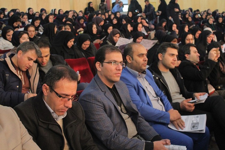 برگزاری جشن انقلاب در دانشگاه کردستان برگزاری جشن انقلاب در دانشگاه کردستان