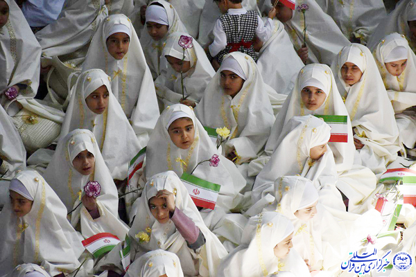برگزاری «جشن بندگی» در شاهدیه یزد+عکس