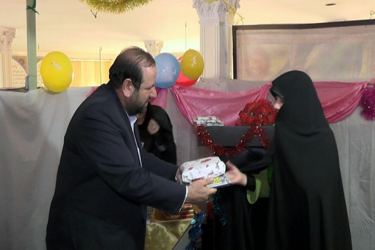 18 نوآموز جامعة‌القرآن روستای همایون حافظ جزء 30 شدند