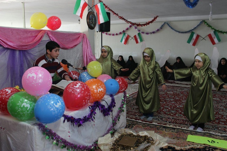 18 نوآموز جامعة‌القرآن روستای همایون حافظ جزء 30 شدند