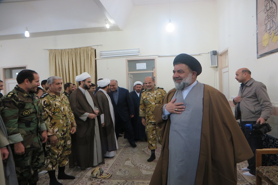 دیدار فرماندهان یگان‌های لشگر ۸۴ خرم‌آباد با نماینده ولی‌فقیه در لرستان