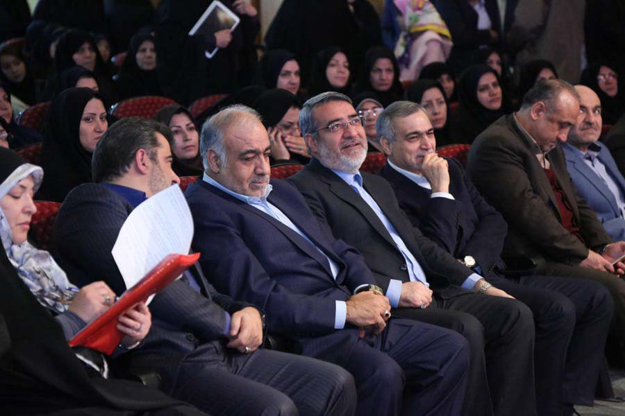 ضرورت استفاده از ظرفیت بانوان در حوزه اقتصاد مقاومتی