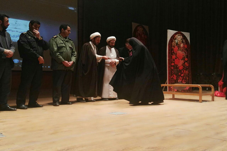 گزارش تصویری تجلیل از فعالان قرآنی کوهدشت