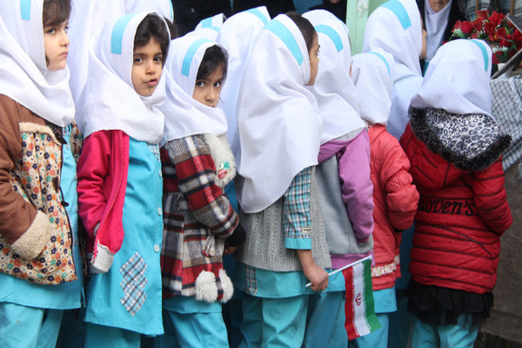 گزارش تصویری جشن «انقلاب اسلامی» در مدرسه بهشت کودک کوهدشت